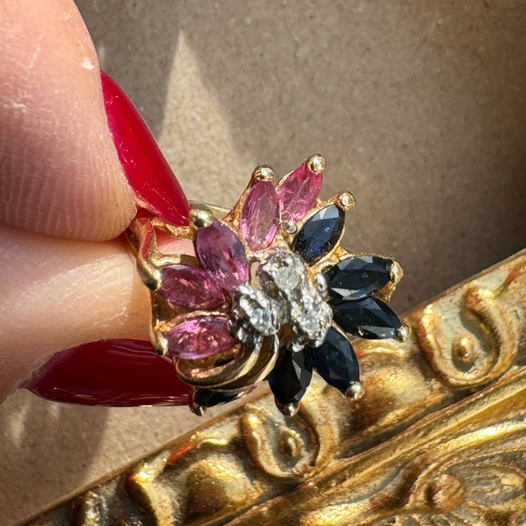 14K yellow gold pink and blue sapphires and diamonds ring - Picture 9 of 13
